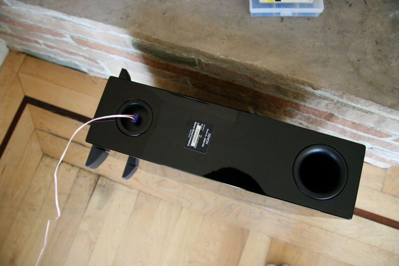 Illustration for article titled Lightning Review: Denon DHT-FS3 Soundbar and Sub